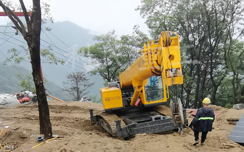 12噸一體大架越野吊車